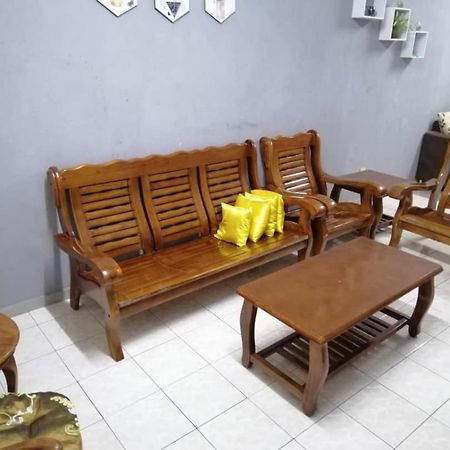Homestay Perpaduan, Taman Bercham Raya Ulu Kinta Ipoh Perak Kampong Batu Lapan  Экстерьер фото